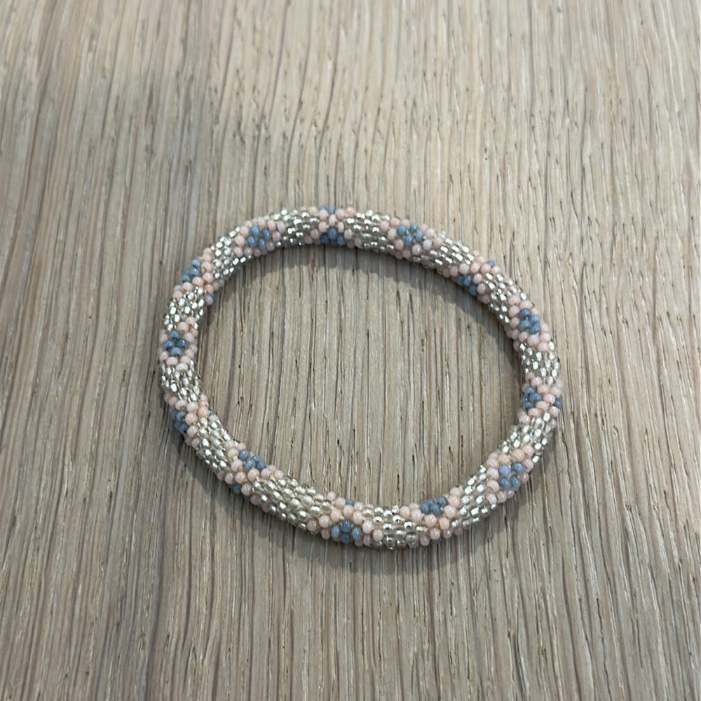 Elegant Beaded Bracelets - Gold and Cream - Picture 3 of 6